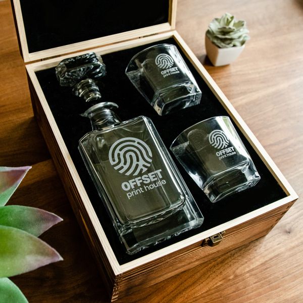Decanter - 2 Glasses - Wood Box